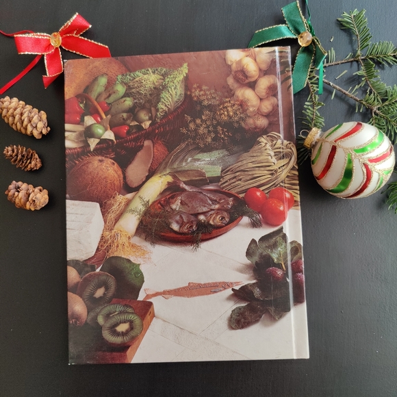 Vintage 90s | The Avon International Cookbook | recipes from reps 🌎 worldwide - Picture 16 of 16